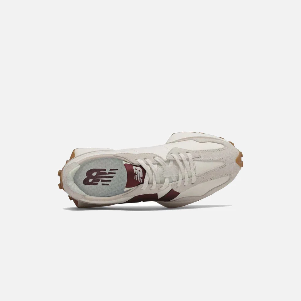 New Balance 327 - Retro Running Style, Modern Streetwear Vibe - Image 3